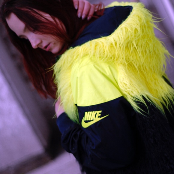 NIKE NikeLab X Sacai Plush Women's Windrunner Jacket. Size S. - Picture 2 of 8